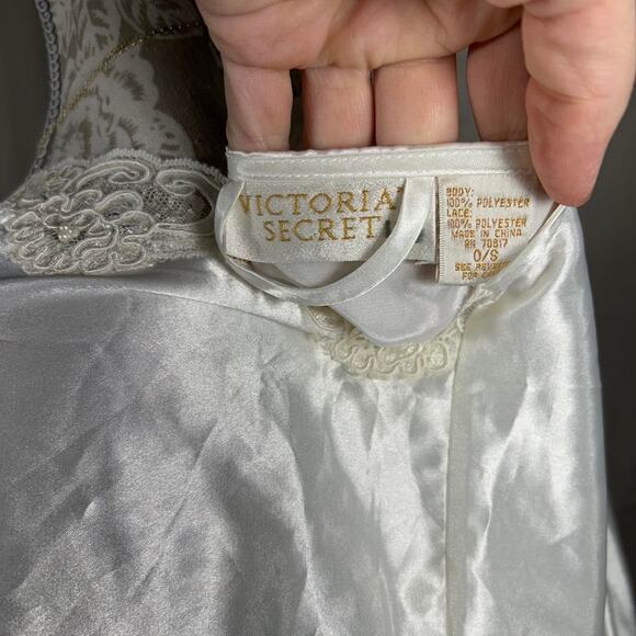 Old Money Victoria Secret Gold Label Robe - Picture 4 of 4